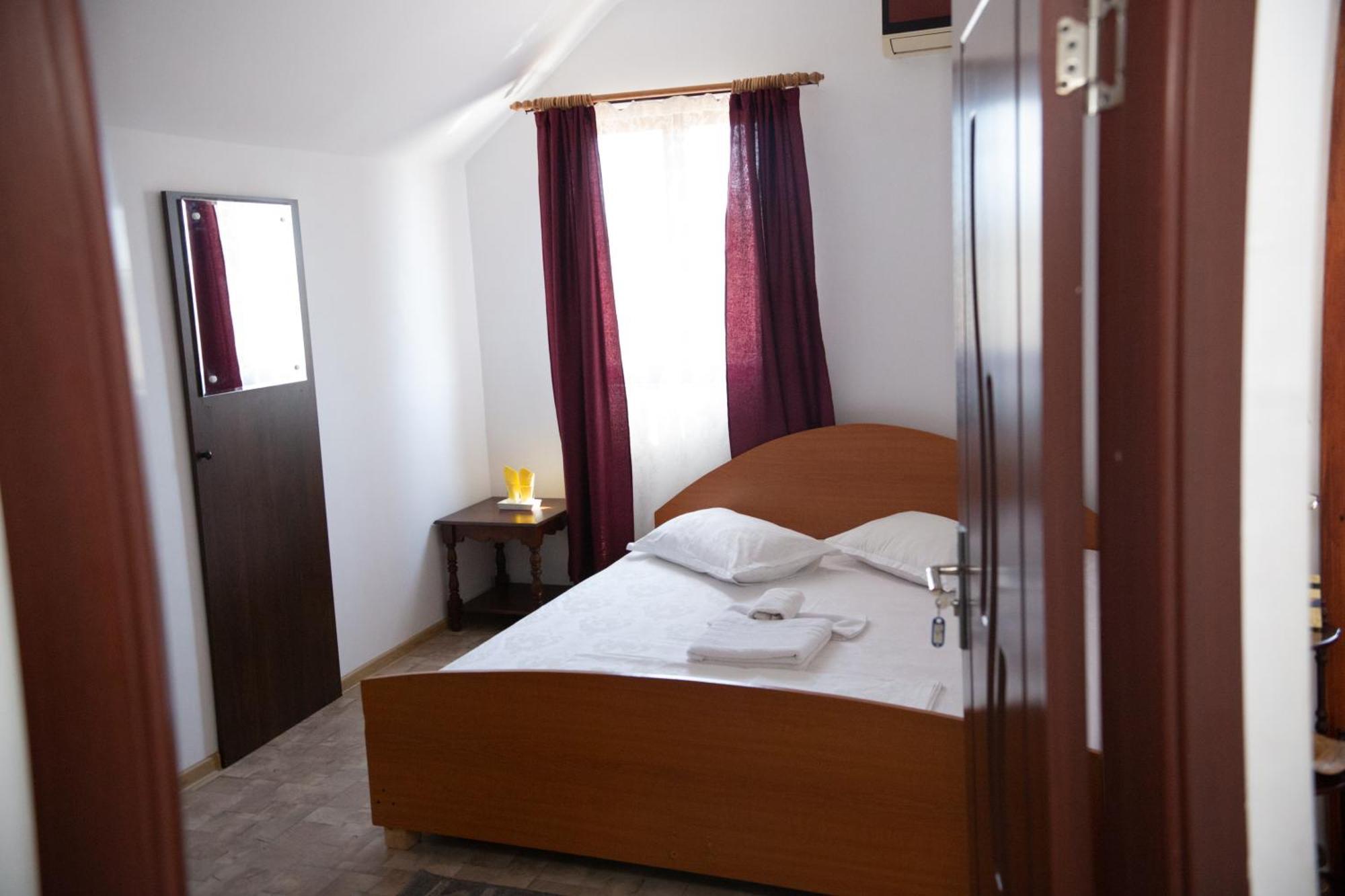 Casa Dany Hotel Корбу Екстериор снимка